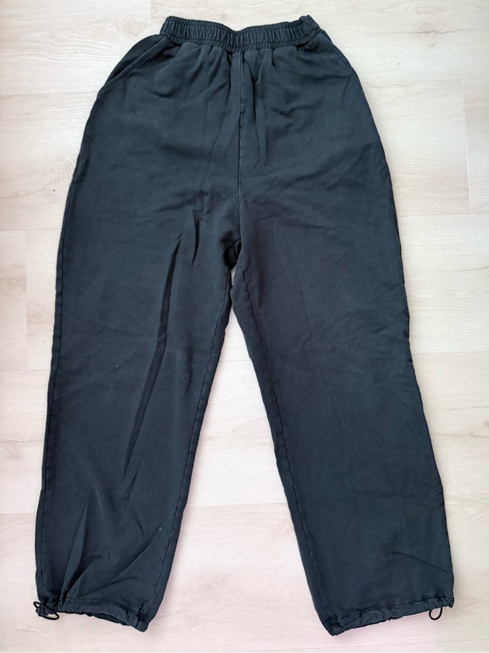 Black Elastic-Waist Casual Pants